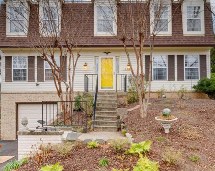 6913 Saint Annes Ave, Lanham