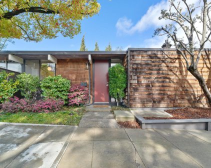 131 Greenmeadow WAY, Palo Alto