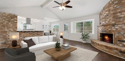 22207 Walnut Valley Drive, Spring