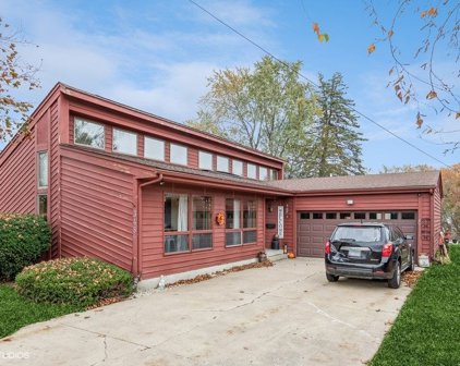 348 N Hill Street, Woodstock