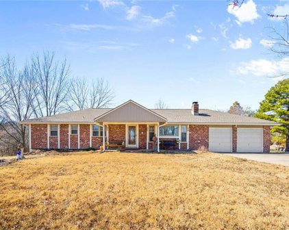 10204 S Corn Road, Lone Jack