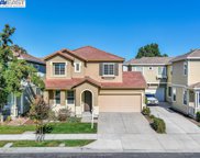 477 Silverwood St, Brentwood image