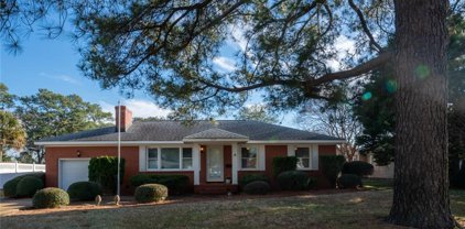 2929 Lynnhaven Drive, Northeast Virginia Beach