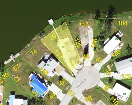 1305 Sanderling Drive, Englewood