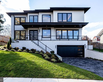3308 N George Mason Dr, Arlington