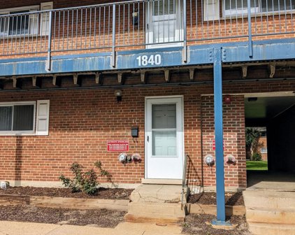 1840 W Hatherleigh Court Unit #1C, Mount Prospect
