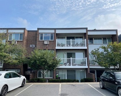 113 Walnut Street Unit 4, Stoughton