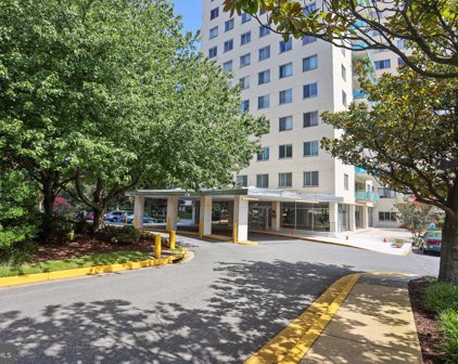 10201 Grosvenor Pl Unit #316, Rockville
