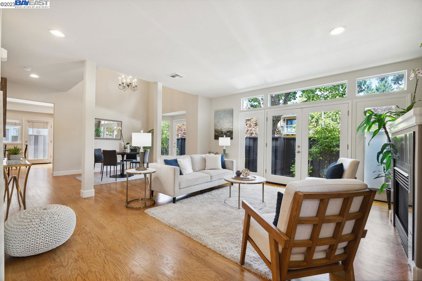 140 Buckthorn Way, Menlo Park