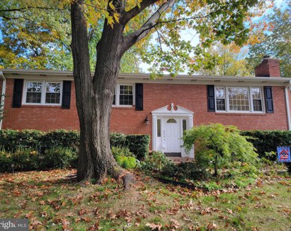 8703 Fort Dr, Manassas
