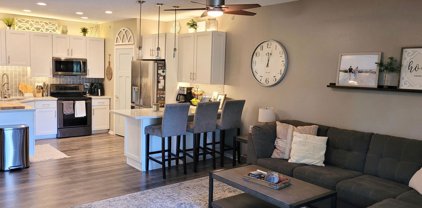9201 Medicine Lake Road Unit #302, Golden Valley