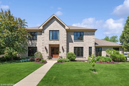 1306 S Pine Avenue, Arlington Heights