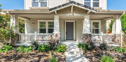 7285 Hickorywood Ln, Pleasanton