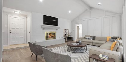 210 Hunters Trail, Conroe