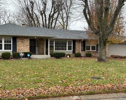 718 Leisure Lane, Greenwood