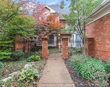 309 Carlyle Lake  Drive, Creve Coeur