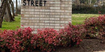 4410 Oglethorpe St Unit #710, Hyattsville