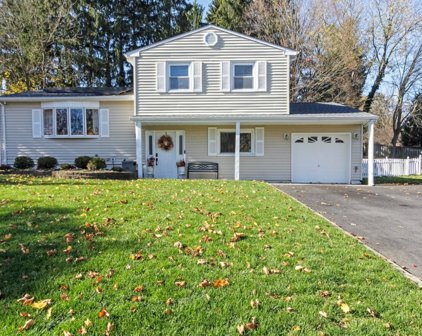 138 College View Dr, Hackettstown Town