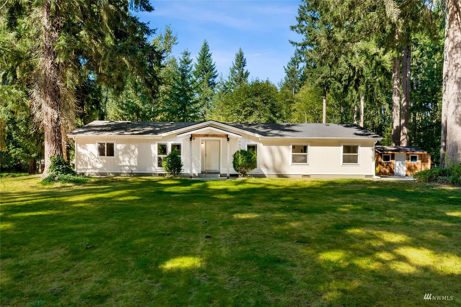 35914 52nd Avenue E, Eatonville MLS 1989524 Skyline Properties