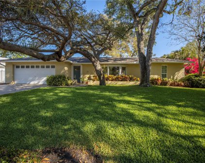 14401 Bay Hills Drive, Largo