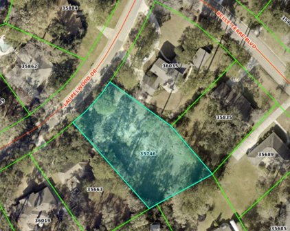 104 Laurelwood  Drive, Covington