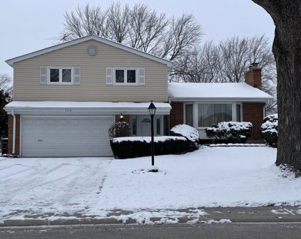 1514 E Rosehill Drive, Arlington Heights