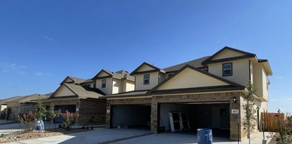 465-467 Emma Dr, New Braunfels
