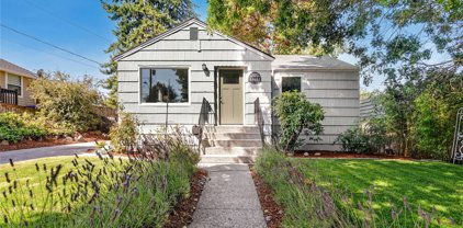 13651 1st Avenue SW, Burien