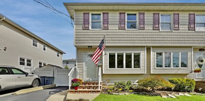 27 Ray Street, Staten Island