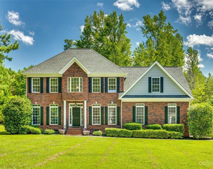 1135 Alysheba  Court, York