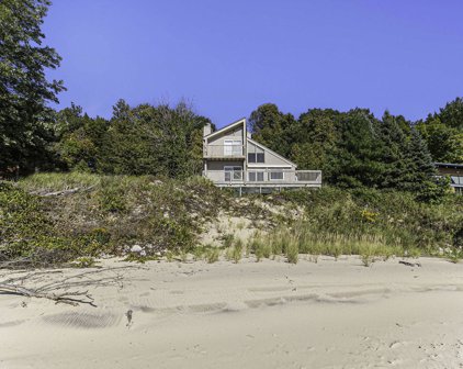 8581 S Surfside Drive, Montague