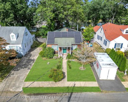 18 Ridge Avenue, Manasquan