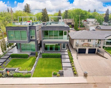 674 Saskatchewan E Crescent, Saskatoon