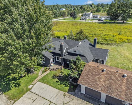 9653 S LINDSEY, Casco Twp