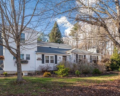 272 Harvard Rd, Bolton