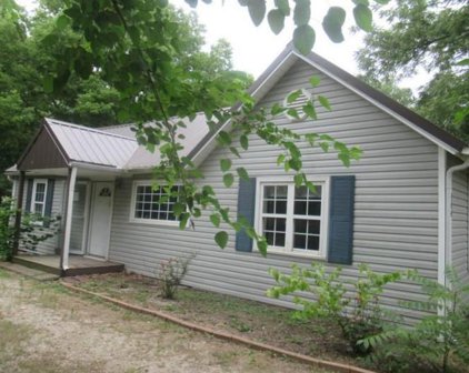 304 E Bates Street, Drexel