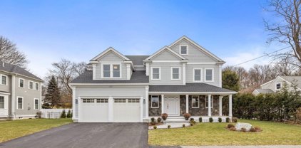 28 Hillside Ave, Needham