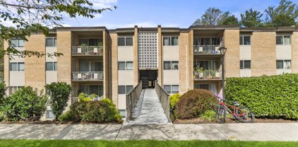 5107 Crossfield Ct Unit #311, Rockville