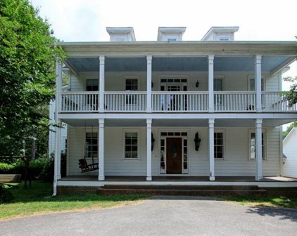 121 Hickory Hill Court, Alpharetta