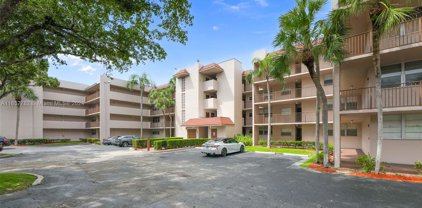 1831 Sabal Palm Dr Unit #402, Davie