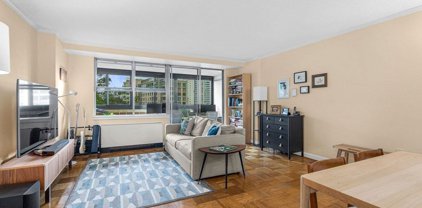 2 Hawthorne Place Unit 7O, Boston