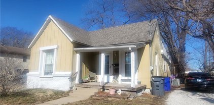 310 W LOULA Street, Olathe