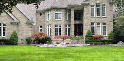 14621 Towering Oaks, Shelby Twp