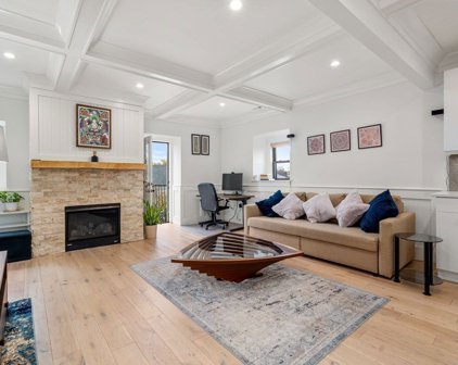 18-20 Arlington St Unit 5, Somerville