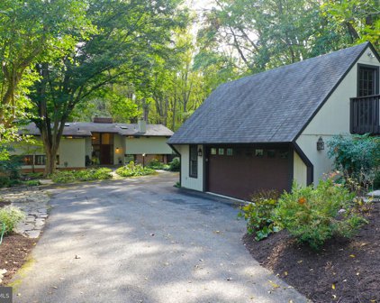 10815 Swains Lock Rd, Potomac