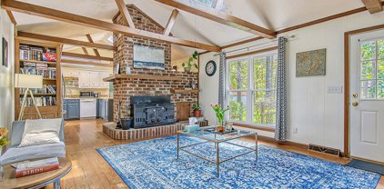 311 Old Mount Holly Rd, Goose Creek