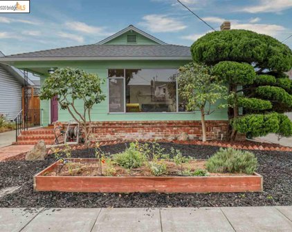 3268 Washington Street, Alameda