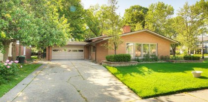 340 Lothrop, Grosse Pointe Farms
