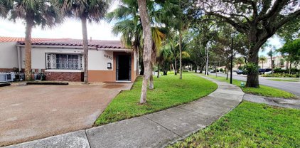 6930 Holly Rd, Miami Lakes