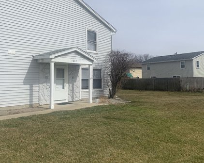 1301 N Glen Circle Unit #C, Aurora